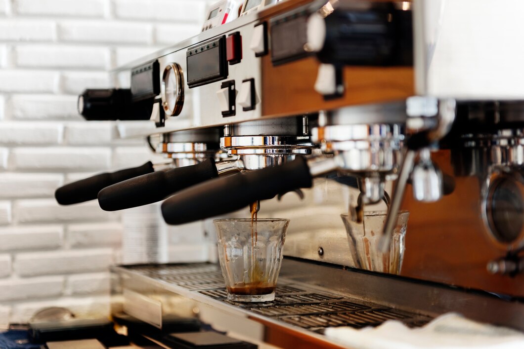 Jak wybrać idealne akcesoria do parzenia kawy w domu?